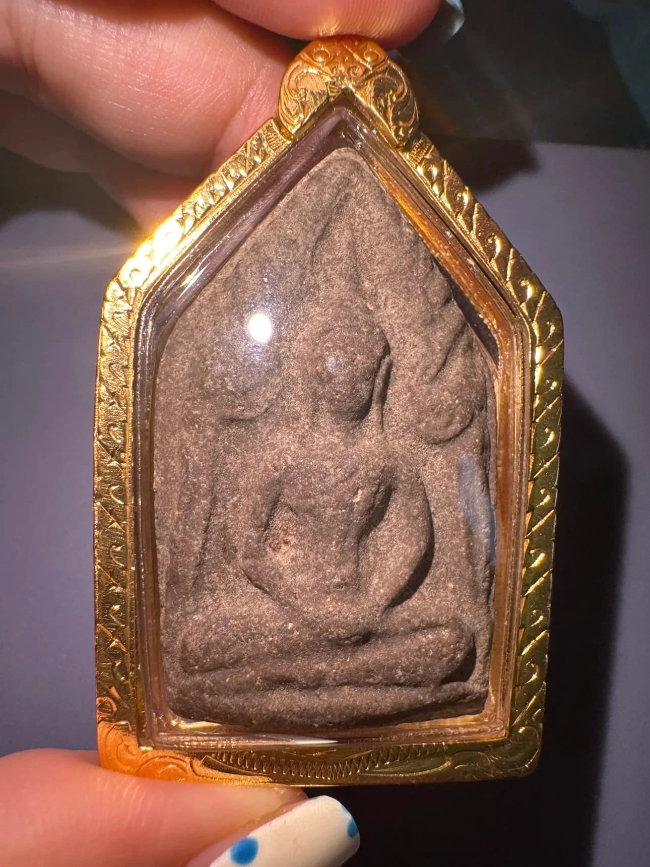 古巴萨内佛历2540年五鬼咩派粉坤平抱女。