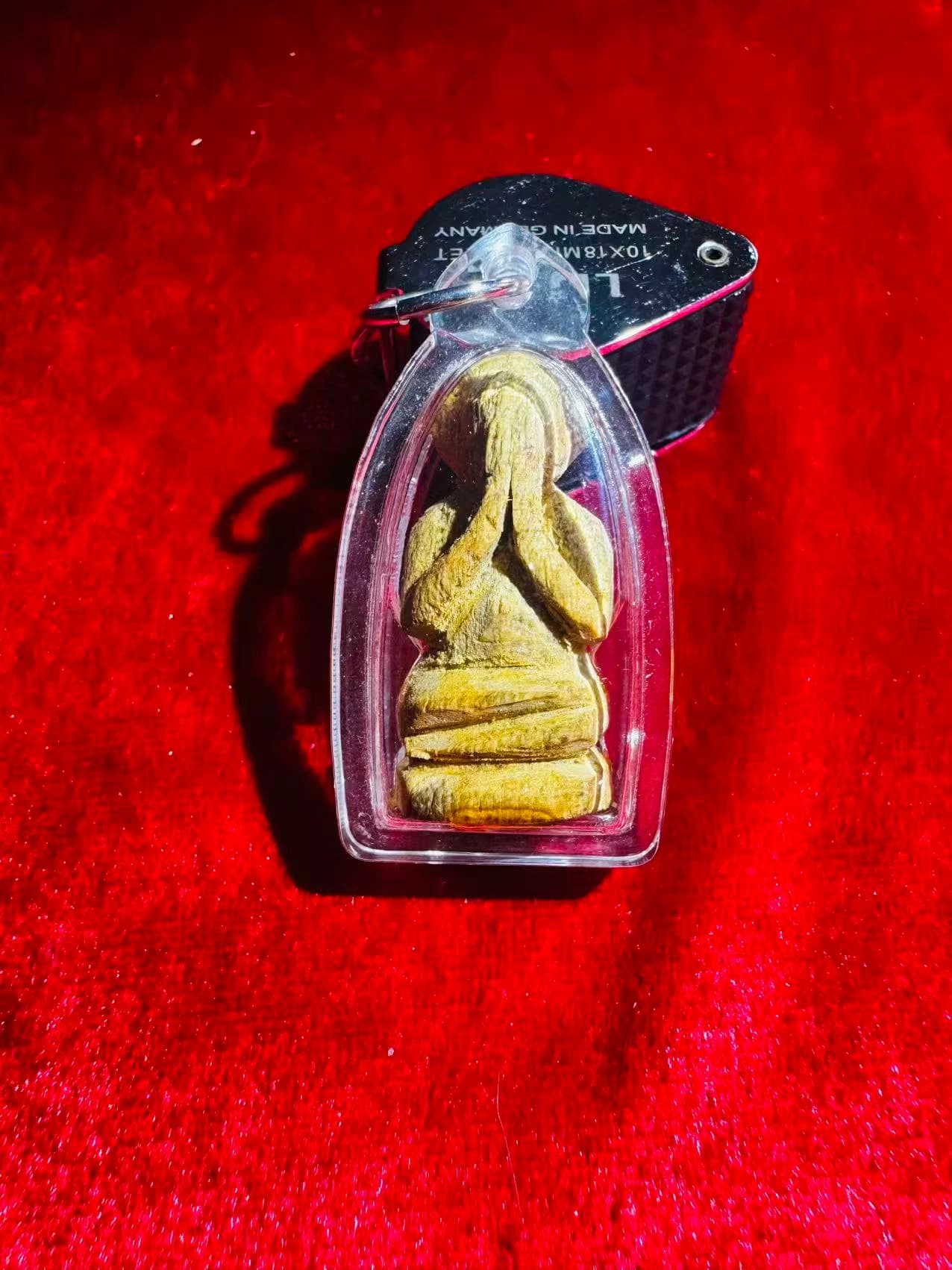 阿赞奥特  相思木必达